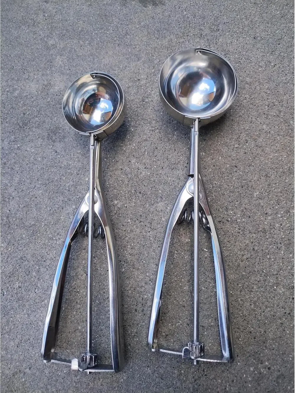 Vintage heavy duty Ice cream scoops‎